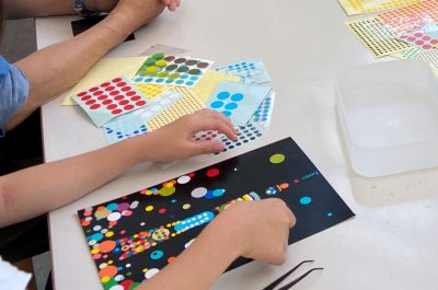丸シールアートワークショップ | ワークショップ