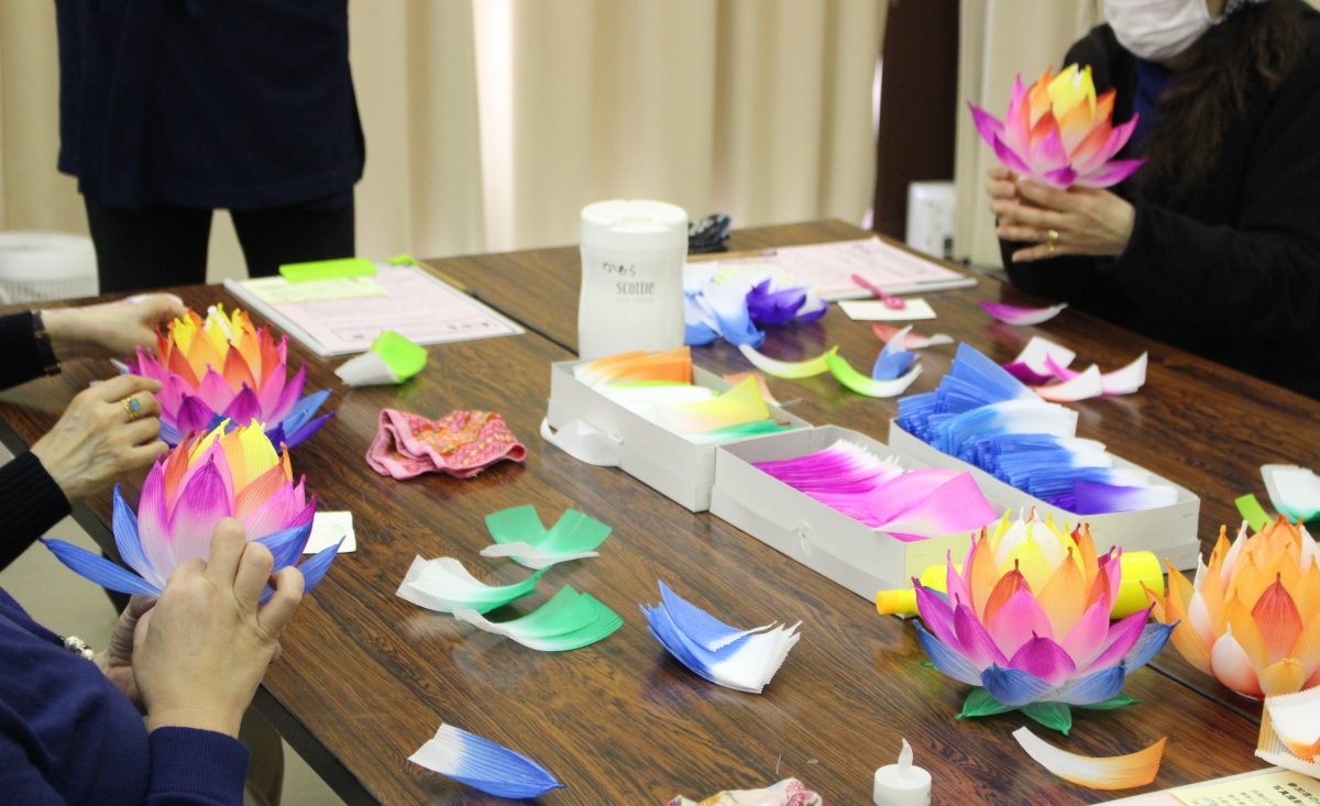 【イベント報告】2月15日ハスの花のあかりづくり（『文化財と鬼師展』関連企画） | 教育普及・イベントレポート